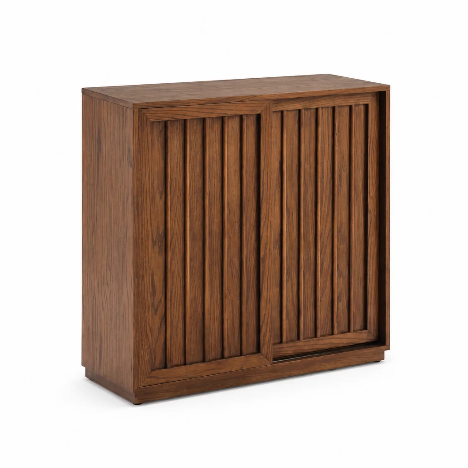 Oak wood sideboard with sliding doors
